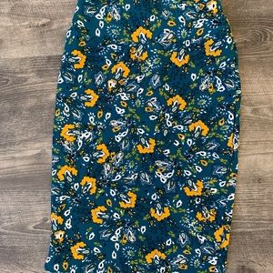 LuLaRoe Cassie skirt